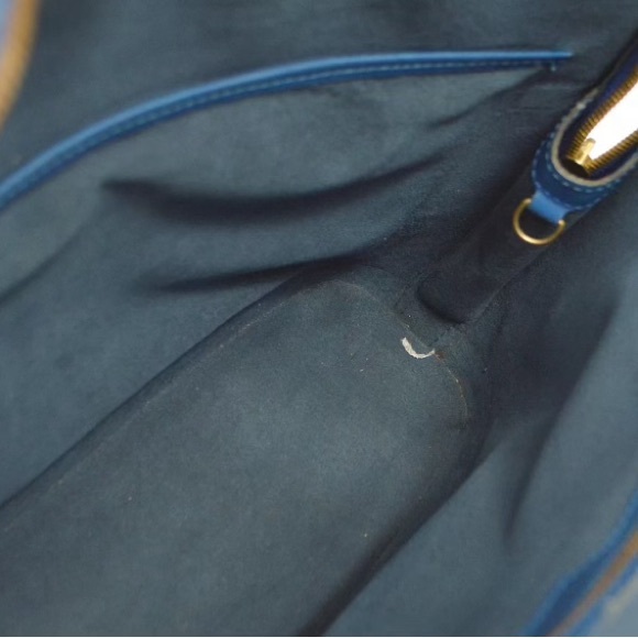 Louis Vuitton Epi Rusac Leather Shoulder Bag Blue - Picture 4 of 6